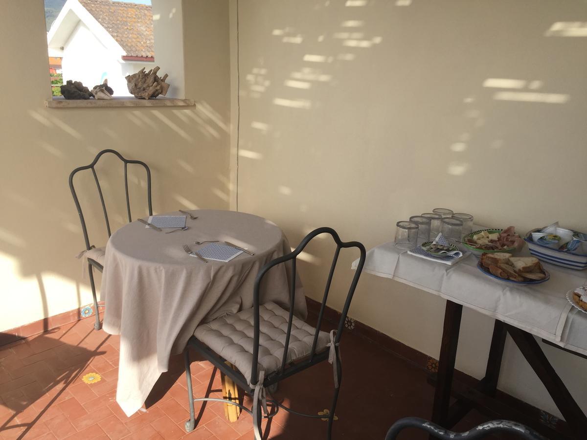 Nel Sole Di Daniel Bed & Breakfast San Felice Circeo Bagian luar foto